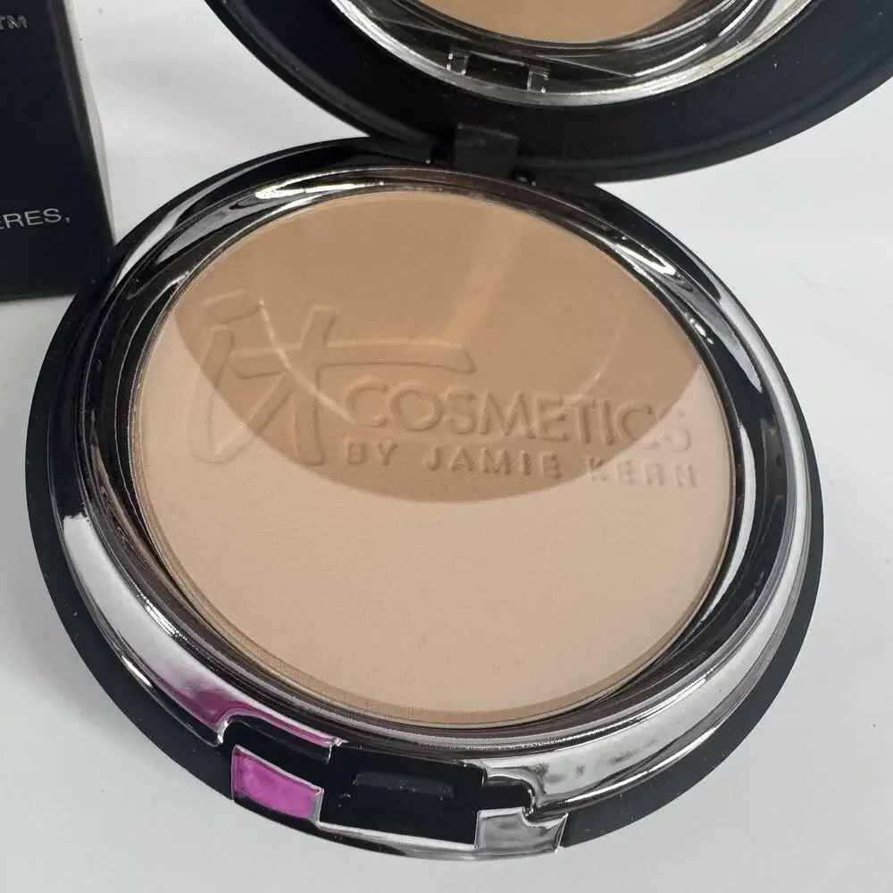 it Cosmetics Celebration Foundation (Rich) Full Coverage Anti-Aging Powder. NEW